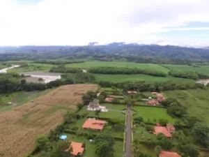 Country home 21K sqft lot 4K home warm river gated layout 300x225